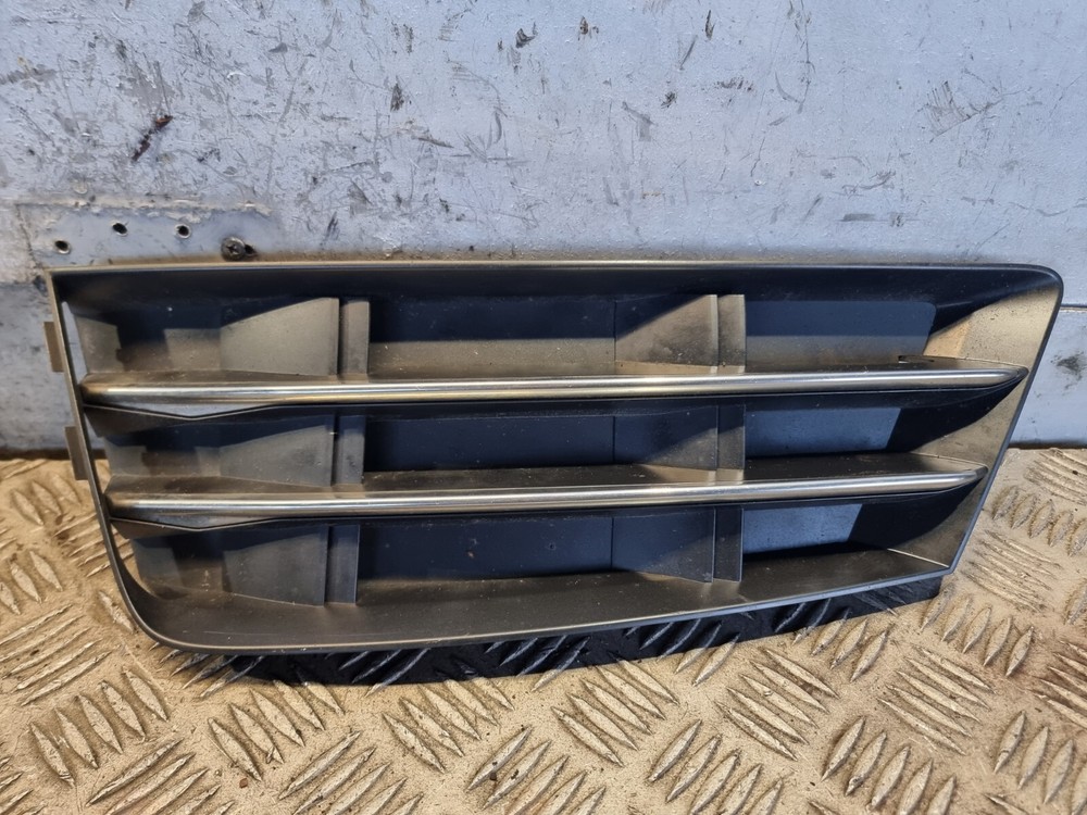 AUDI A4 BUMPER LOWER GRILL FRONT LEFT NSF 8W0807681R 2.0L SEMI AUTO ESTATE 2016