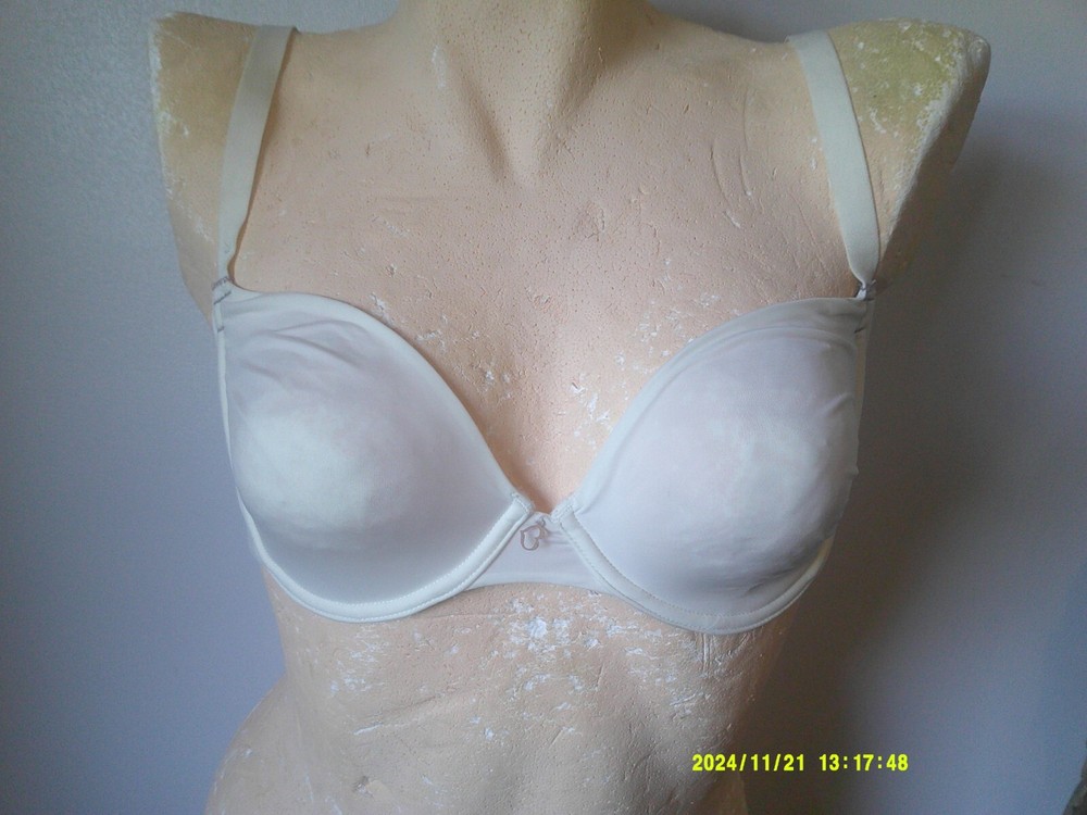 34D - New Beedees By Triumph 'Pure Day W' Underwired Bra Light Cream 34D