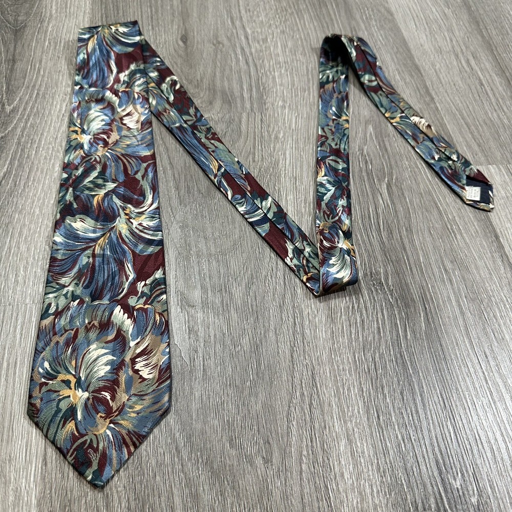 Camden Court Mens Neck Tie Men Retro Floral Multicolor Polyester Made In USA