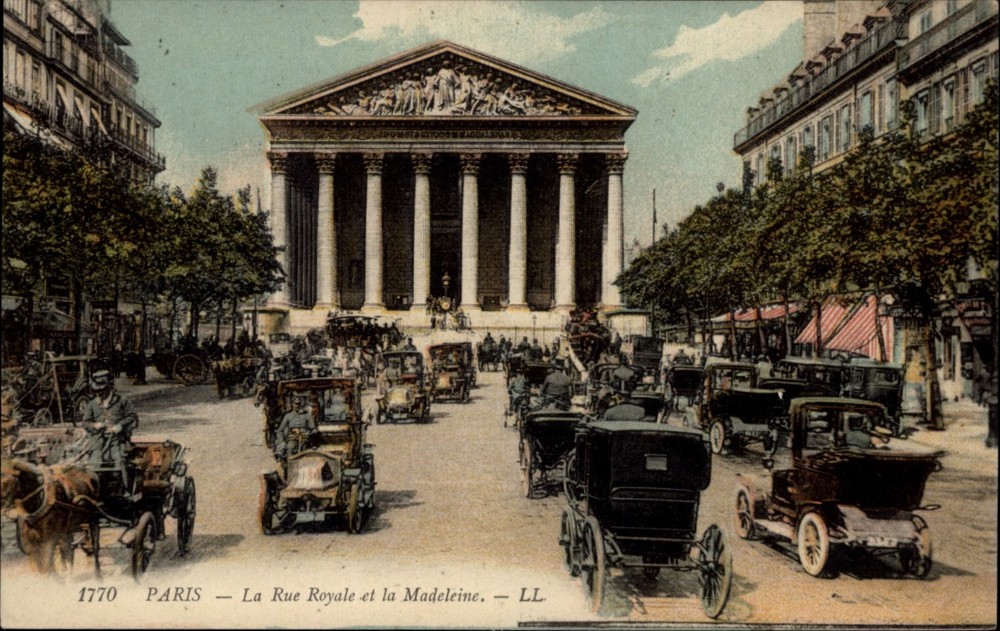 La Rue Royale and la Madeleine Paris France vintage postcard n541