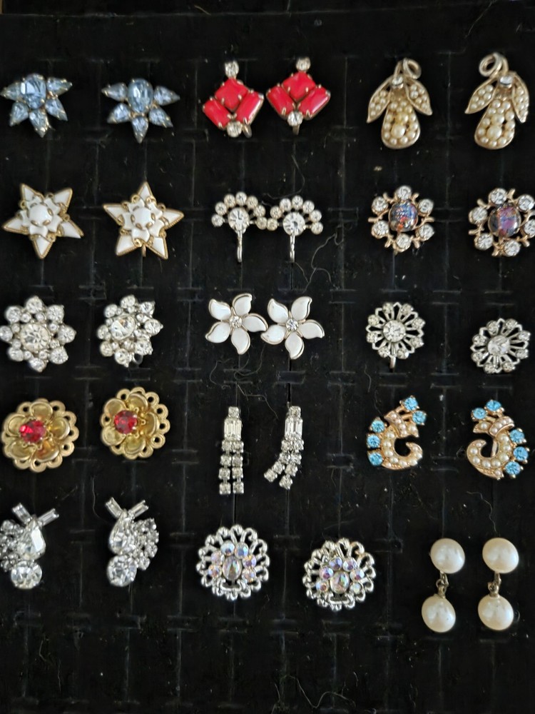 HUGE LOT Vintage Rhinestone Earrings Clip On & Screw Back Pairs BEAUTIFUL!!