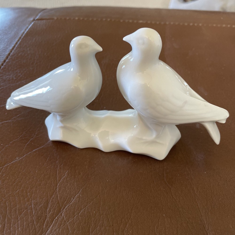 Haviland France Limoges White Doves Porcelain Figurine 6x3.5 Inches