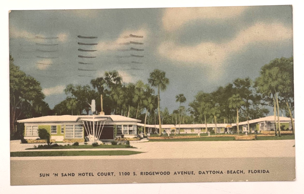 Postcard Sun n Sand Hotel Court Daytona Beach Florida FL Unposted