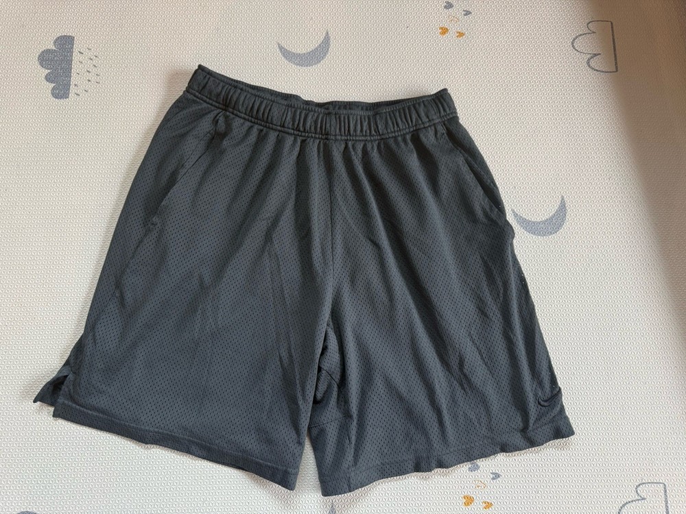 Nike Dri-fit Men’s Athletic Shorts Gray Mesh Large