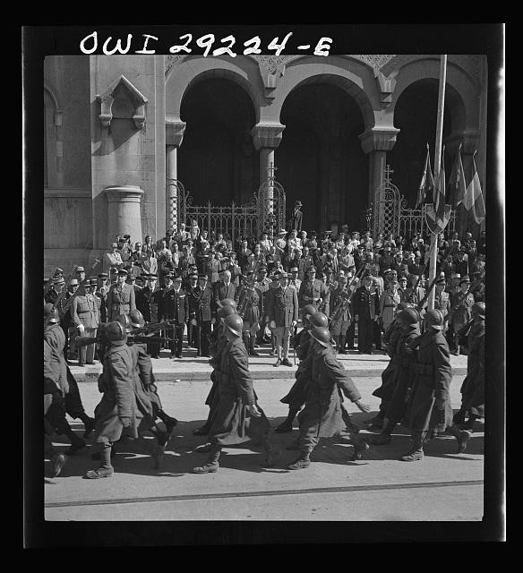 Photo:Tunis Tunisia 1943 Allied Troops Entering the City WWII