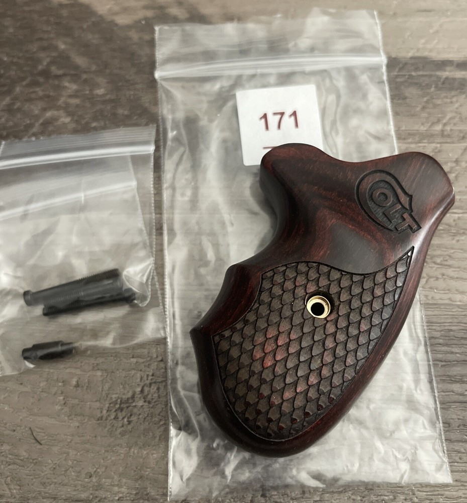 Altamont Wood Grips - Colt King Cobra Super Rosewood Snake Skin with Logo LIC