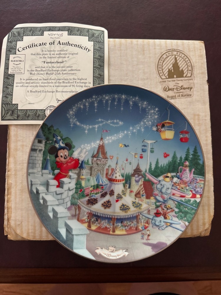 Bradford Exchange Fantasy Land Walt Disney World 25th Anniversary Collectible Plate