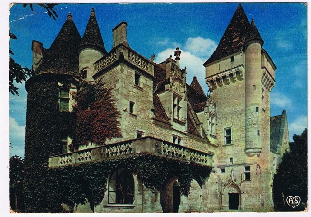 France Postcard Les Milandes Chatreaux De Dordogne