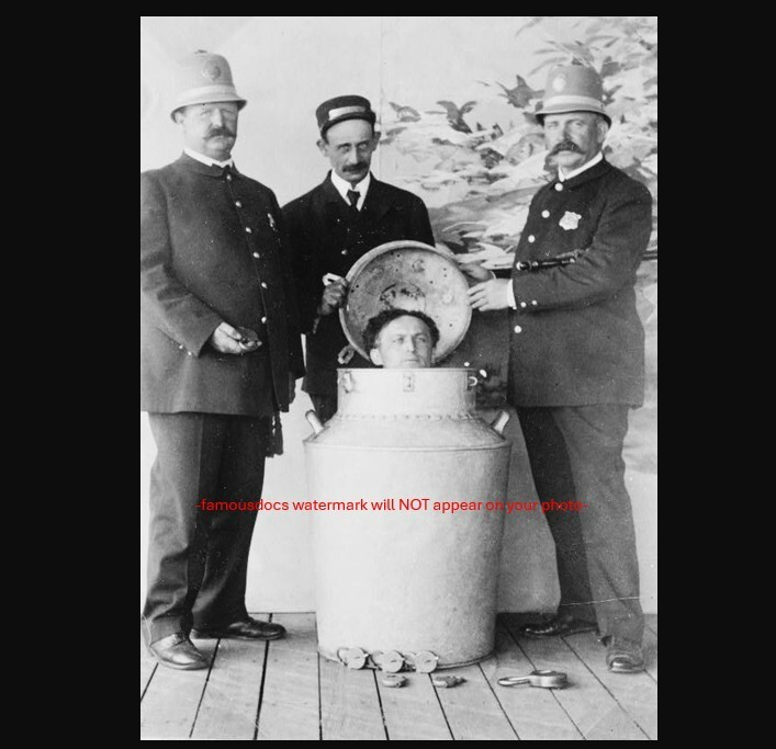 Harry Houdini PHOTO Magician Magic Trick Great Milk Can Escape Artist 1908