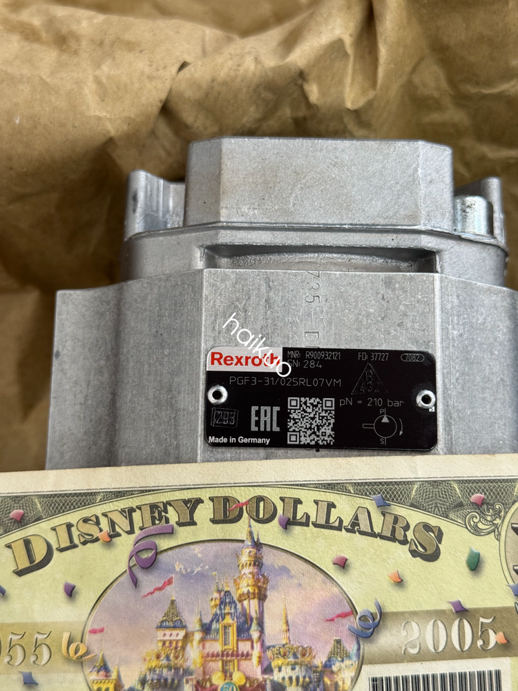 PGF3-3X/025RL07VM R900932121 NEW REXROTH PUMP  PGF3-31/025RL07VM