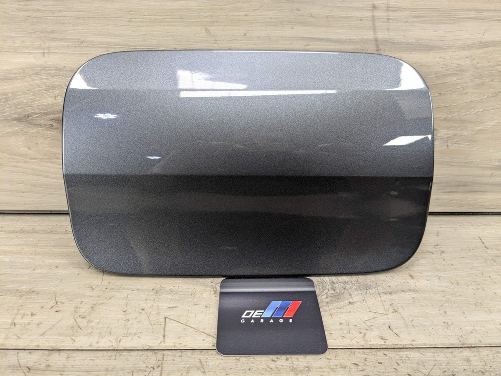 19-25 OEM BMW G20 G80 330 M340 M3 Rear Fuel Gas Tank Flap Filler Lid Cover Cap