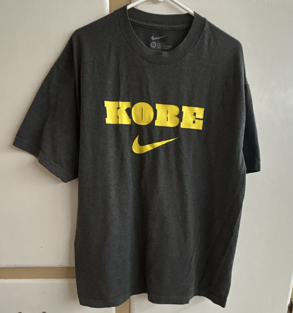 Nike Kobe Bryant Black Mamba Graphic Print Loose Fit Tee Men's XL Gray/Yellow