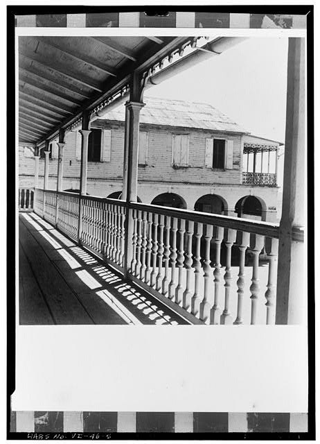 Photo:Historic Building Balcony View 1900s Second-Floor Porch Arches