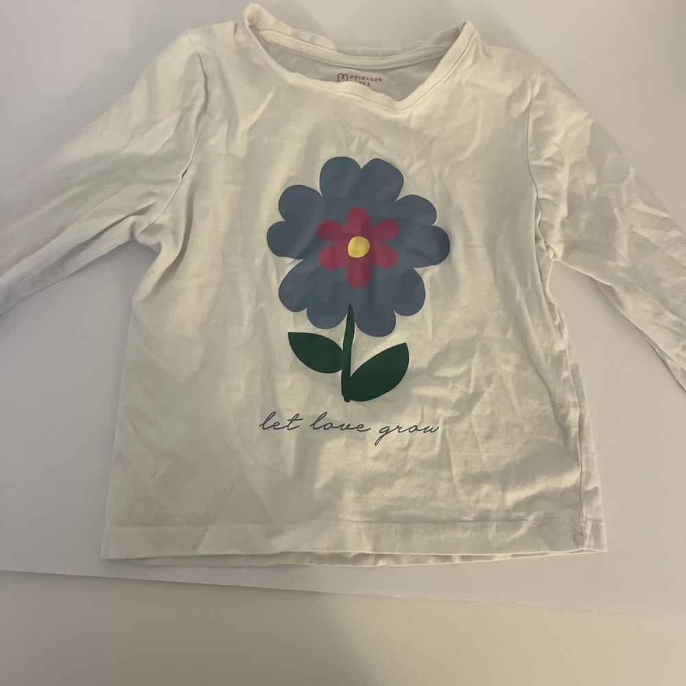 Primark cares girls Long Sleeve Shirt Size 5-6 Yrs Old Preowned