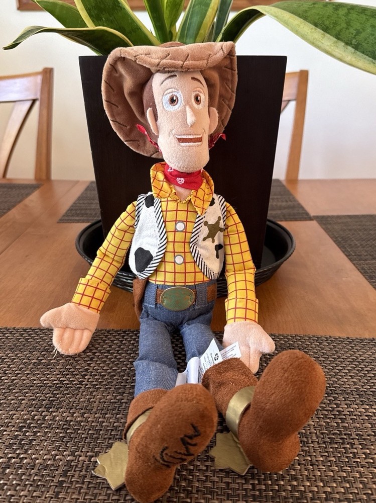 Sheriff Woody 18