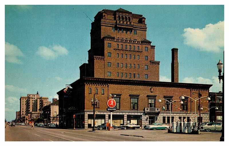 Postcard BUILDING SCENE Gary Indiana IN m/09 AT1510
