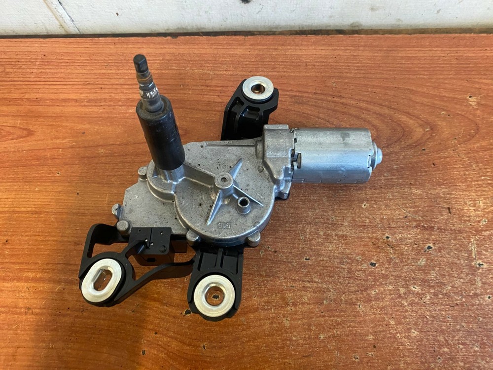 VW GOLF PLUS MK5 2008 1.9 TDI REAR WINDSCREEN WIPER MOTOR 5M0966711