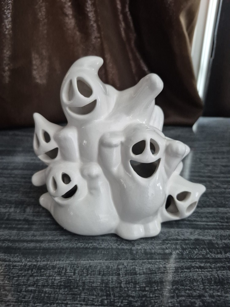 Vintage Ceramic Ghost Huddle Party Halloween Light-Up Pile Of Ghosts No Light