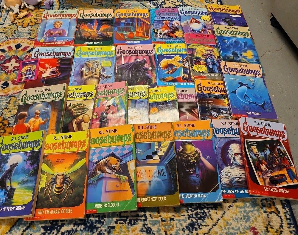 Vintage GOOSEBUMPS 27 BOOKS LOT R.L. STINE