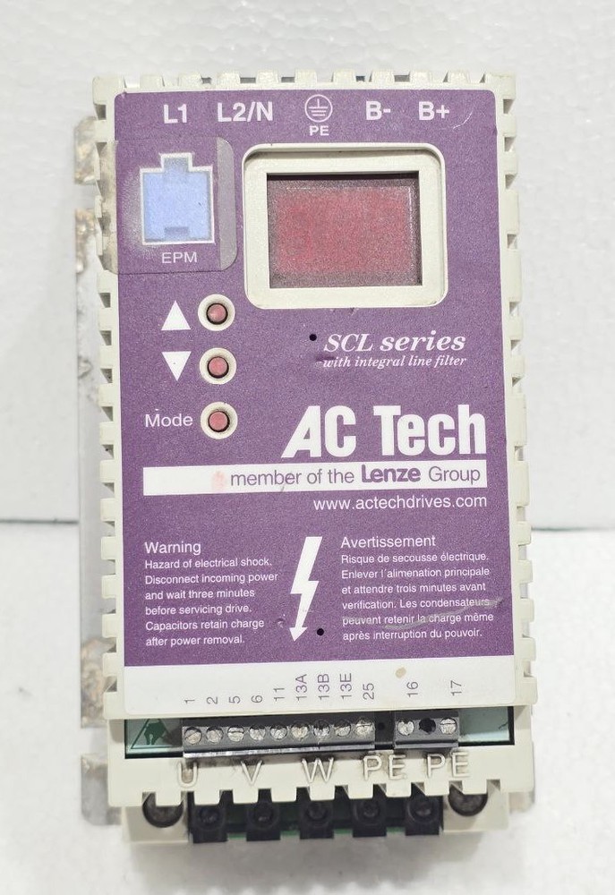 Lenze Ac Tech Sl205S 0.37Kw 208/240V 1 Ph Variable Frequnecy Drive 2021732
