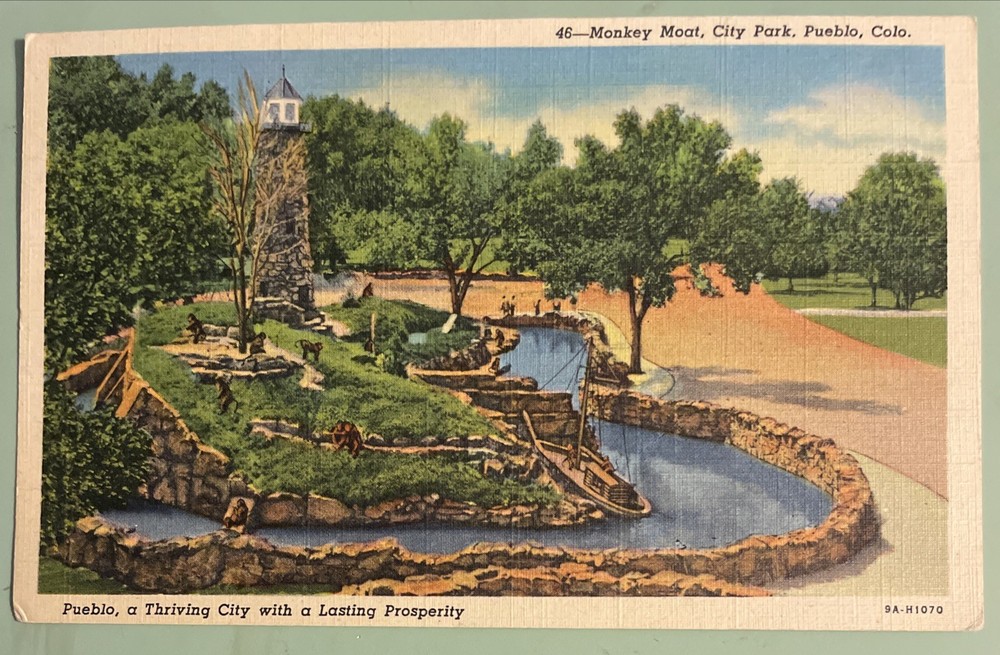1930s Pueblo, Colorado Monkey 🐒 Moat At The City Park Driving City Postcard
