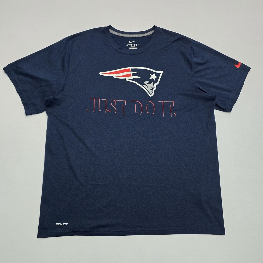 New England Patriots Nike Essential Dri-FIT Graphic T-Shirt Mens Size XL Navy