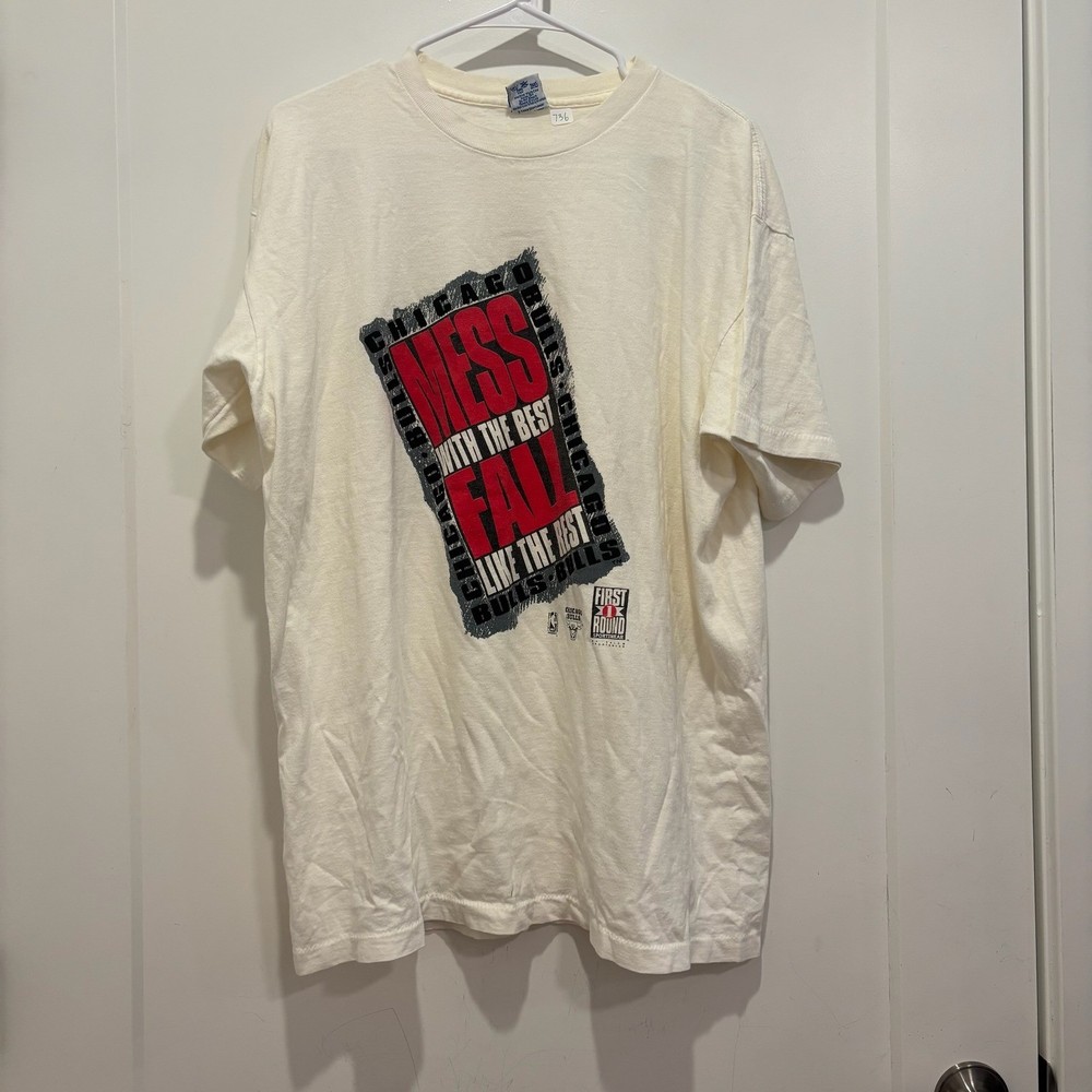 Vintage Salem Sportswear Chicago Bulls T-Shirt XL White 90s NBA Single Stitch