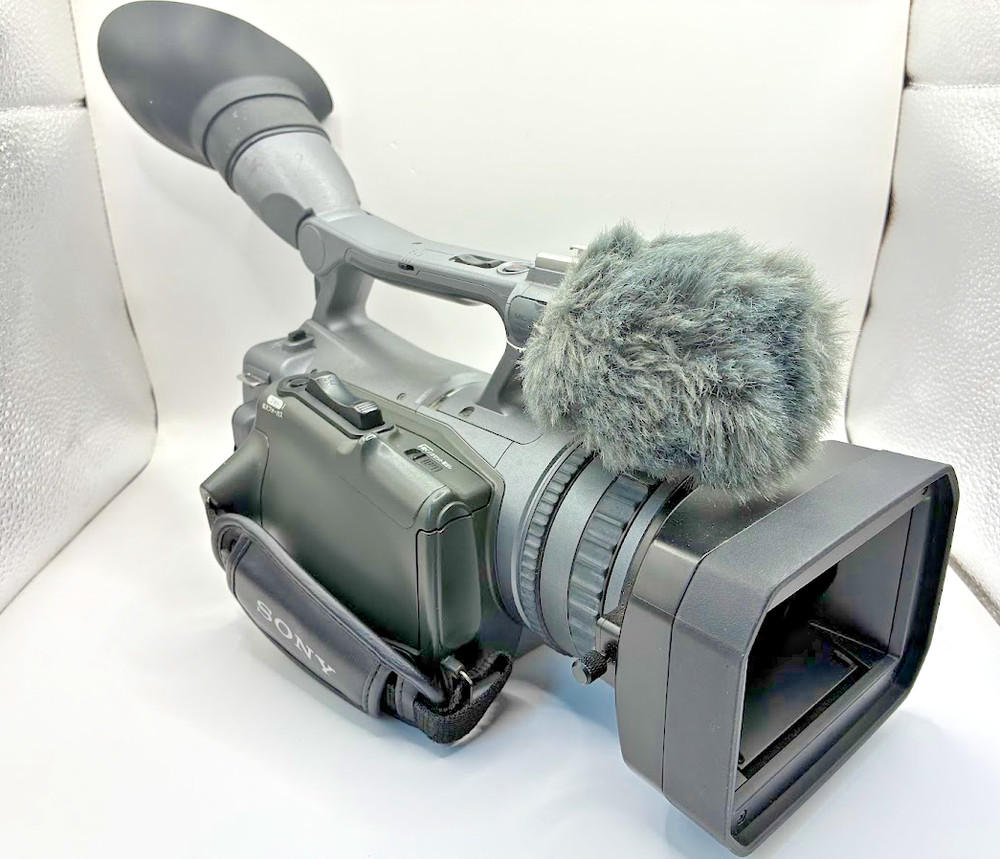 Sony HDR-FX7 HD Camcorder MiniDV Video Camera Works Only the main body
