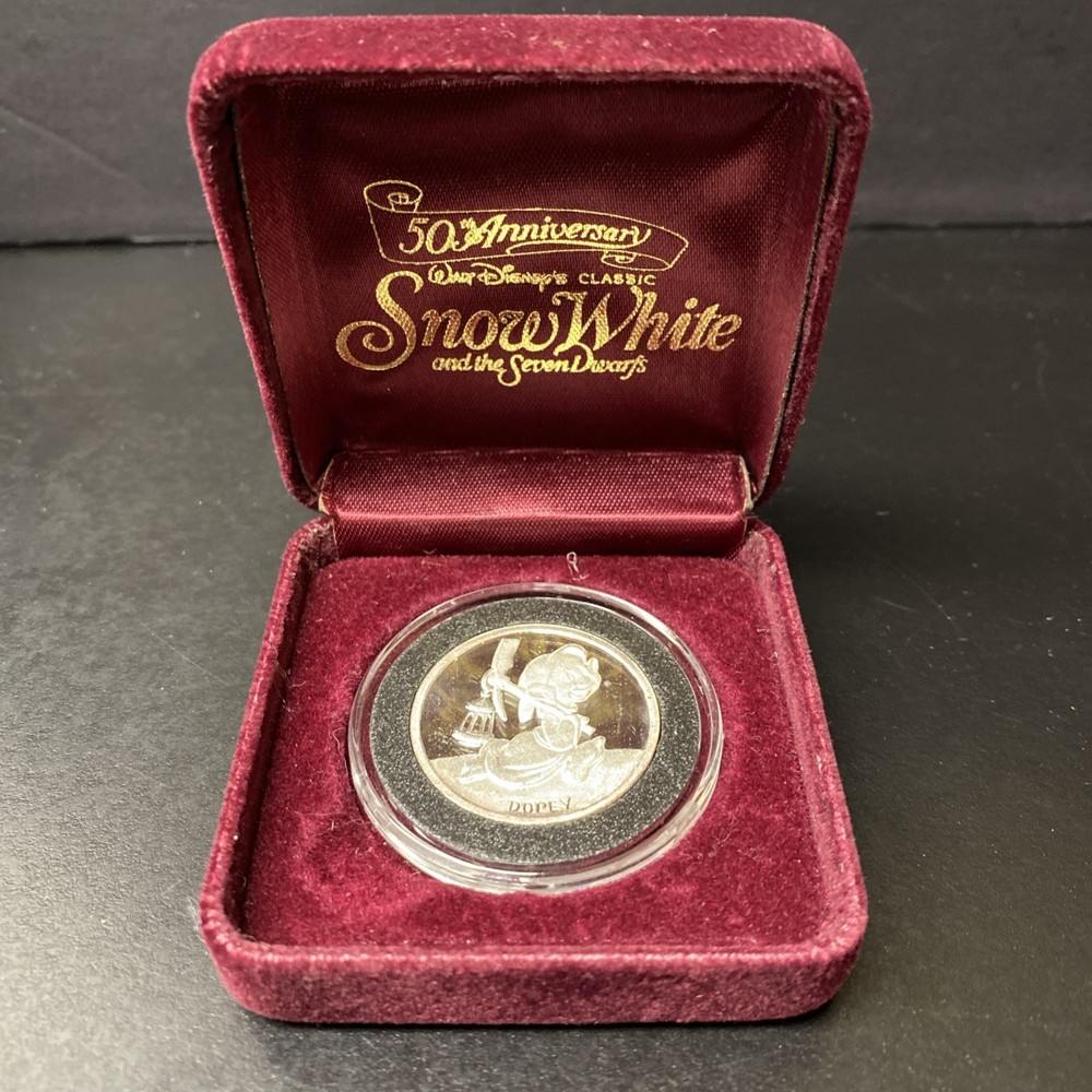 1987 Rarities Mint 1/2 oz Silver Disney Snow White Dopey w/ Box