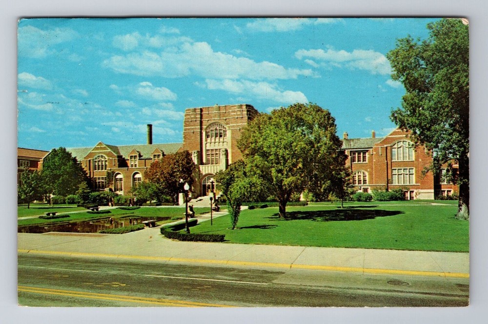 West Lafayette IN-Indiana, Purdue University Mem Union Souvenir Vintage Postcard