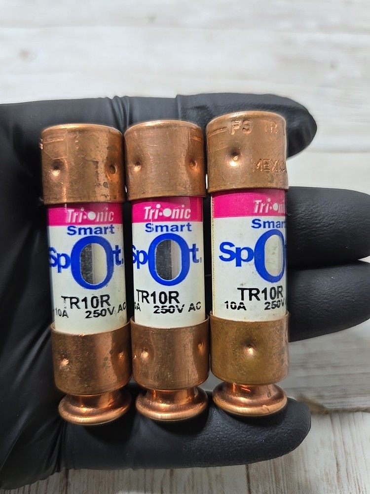 FERRAZ SHAWMUT TR10R 10A 250V  TRI-ONIC SMART SPOT FUSES  Lot of 3