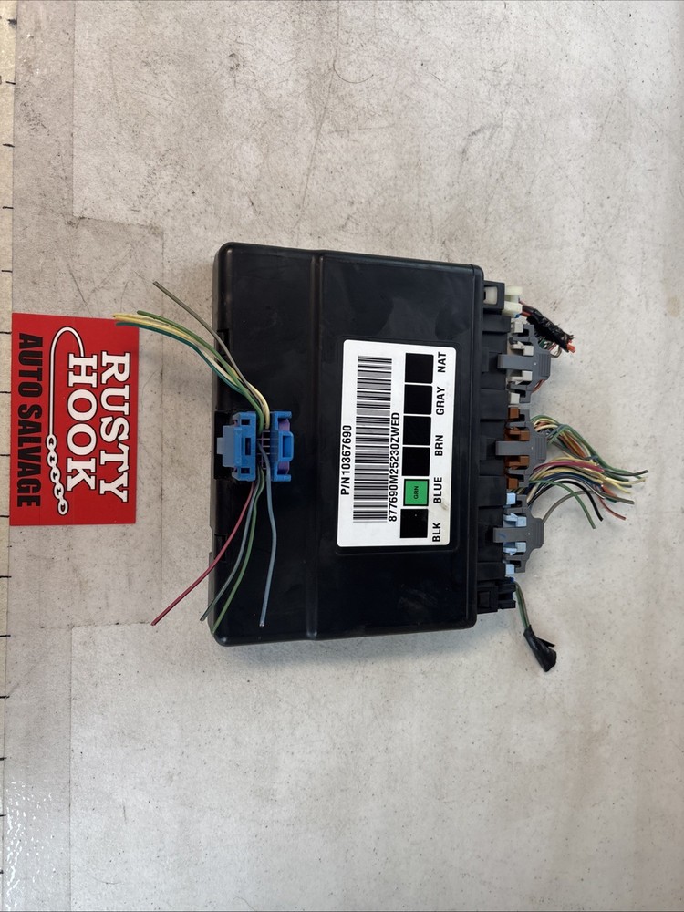2006 Chevy Tahoe Body Control Module 10367690