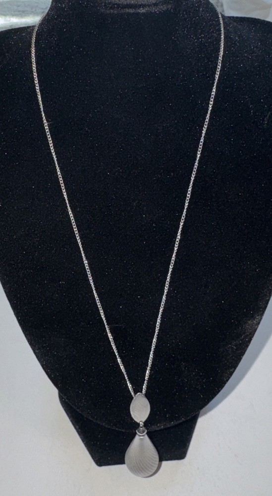 Vintage Sarah Coventry Brushed Silver Tone Tear Drop Necklace 16-17-18”