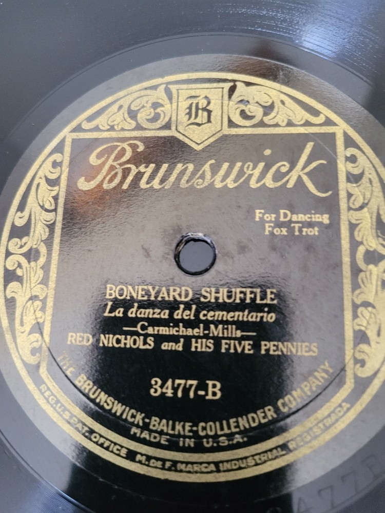 Red Nichols and His Five Pennies - Boneyard Shuffle 10