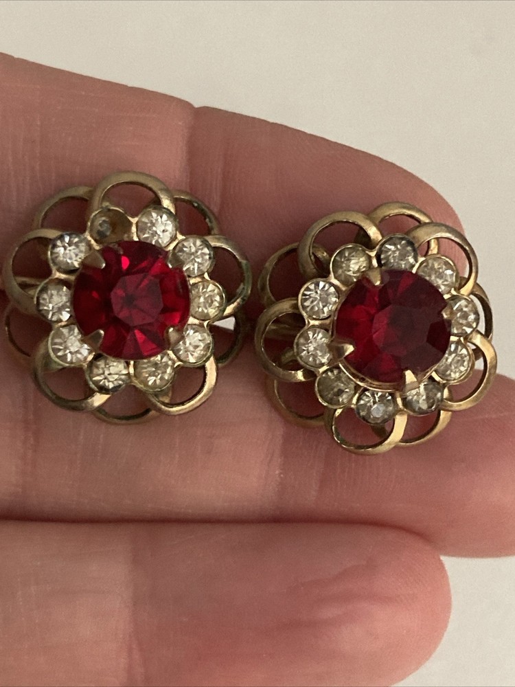 Vintage Red Rhinestone Screwback Earrings Floral