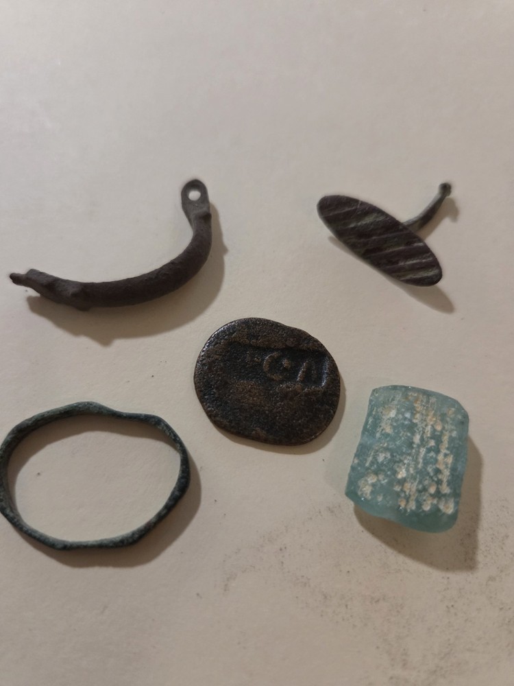 Lot Of 5~ Ancient Bronze /Glass~ Viking/ Roman/ Medieval~ In Floating Display