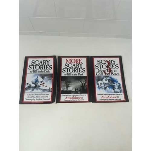 Scary Stories to Tell in the Dark Set Alvin Schwartz Stephen Gammell 3 Books