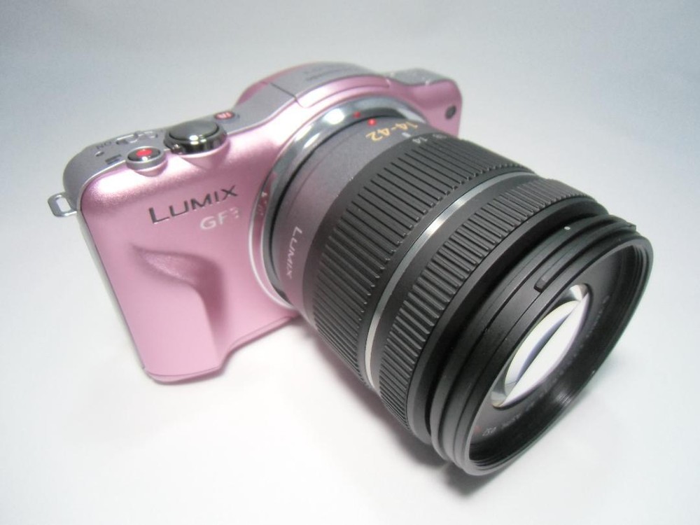 Panasonic Lumix DMC-GF3 Kit Pink Camera w/ 14-42mm Lens - Near Mint