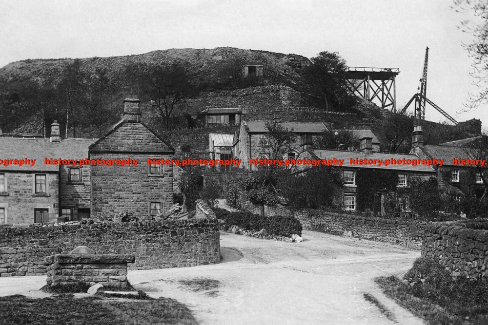 F004897 Birchover Village Matlock Derbyshire