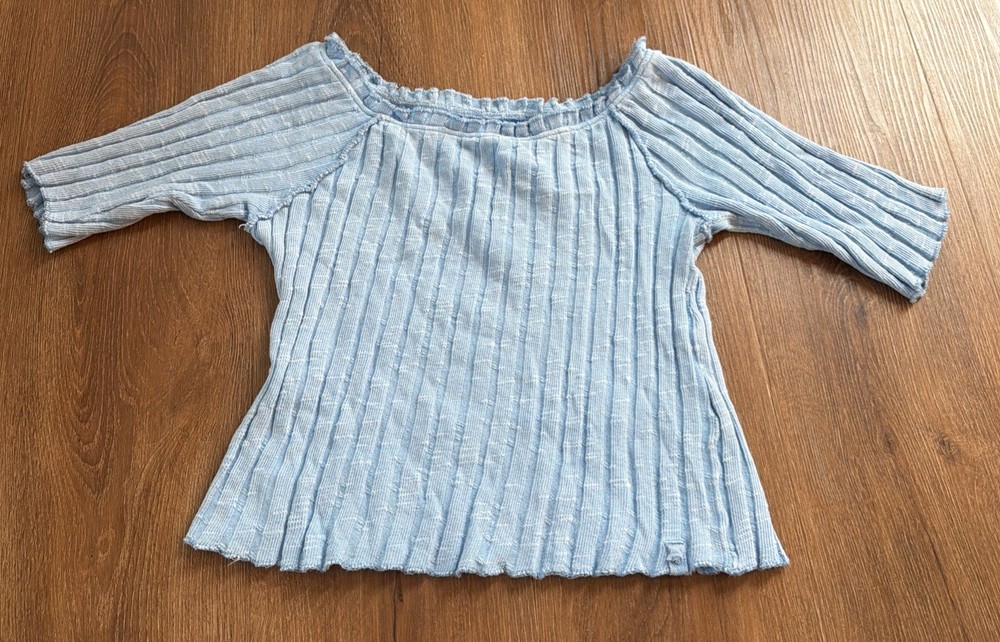 Free People We The Free Short Sleeve Textured Crop Top Medium Blue Knit Raw Hem