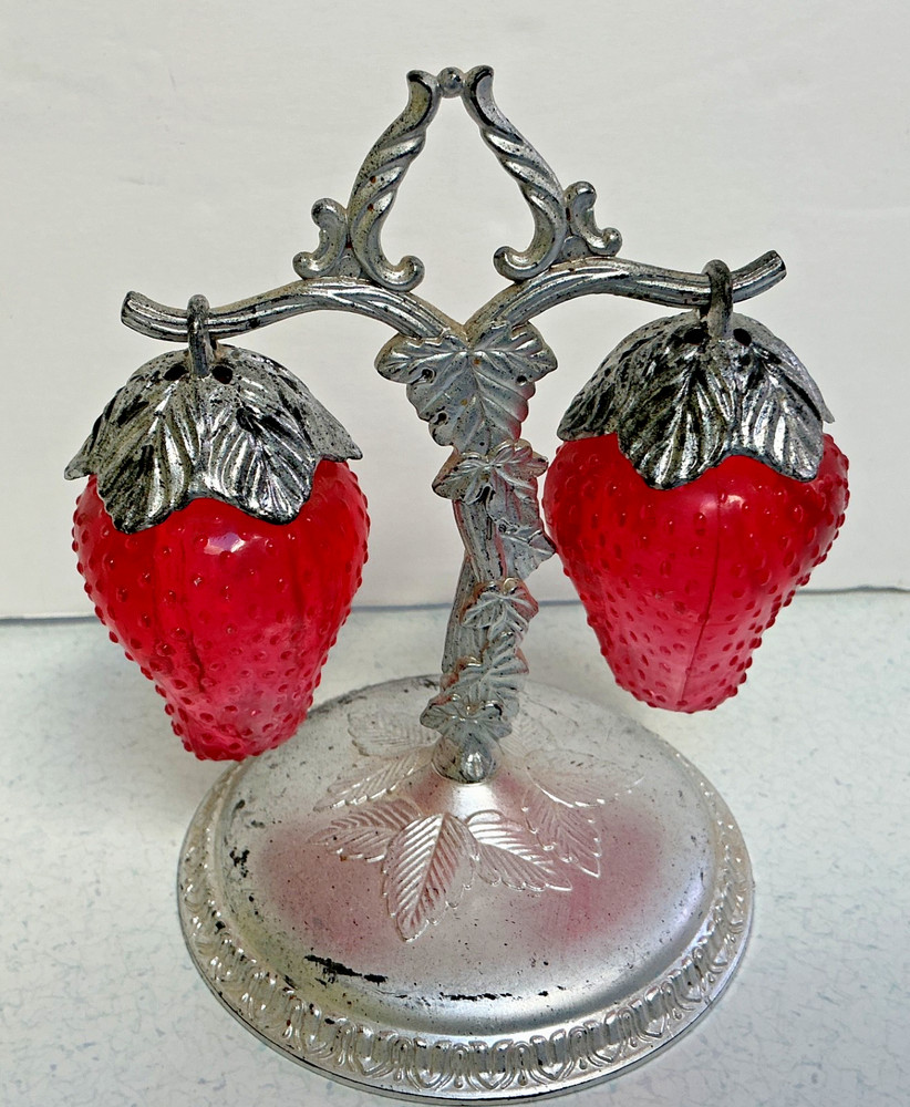 Plastic Hanging Strawberry Salt and Pepper Shakers Hong Kong 1970s Kitsch VTG