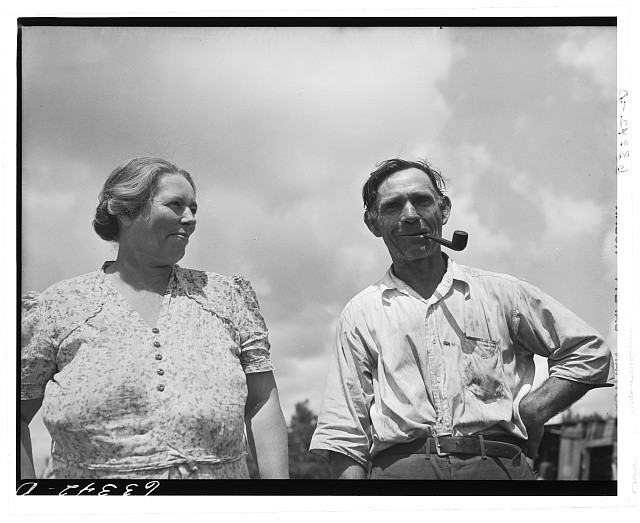 Photo:Itasca County Minnesota 1941 FSA borrower and wife pipe portrait