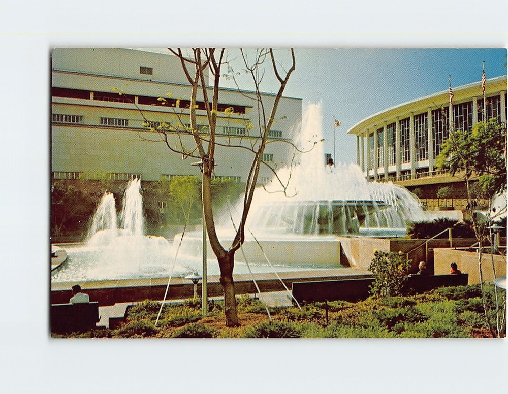 Postcard Fountain & Mall Civic Center Los Angeles California USA