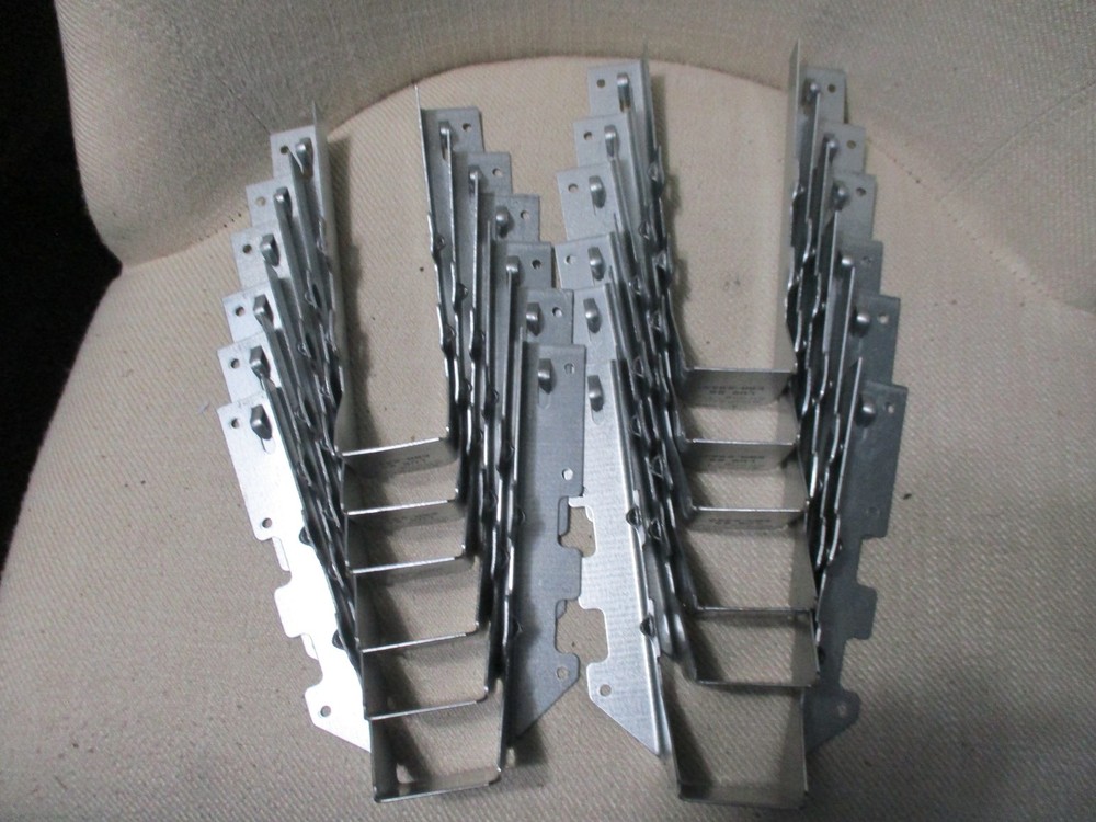LUS28 2 x 8 2 x 10 Joist Hanger Simpson Strong Tie (PACK OF 12)