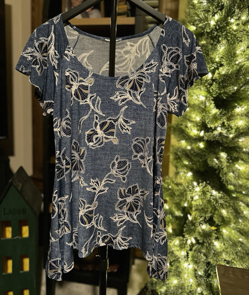 Women’s Blue/White Floral Scoop Neck Short Sleeve Pullover T-Shirt Size L