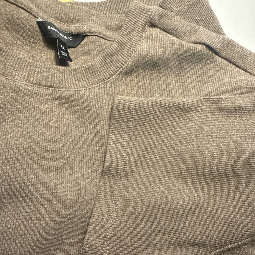Banana Republic Mens XL Mocha/Brown Mini Rib Slim Shirt V/700088334