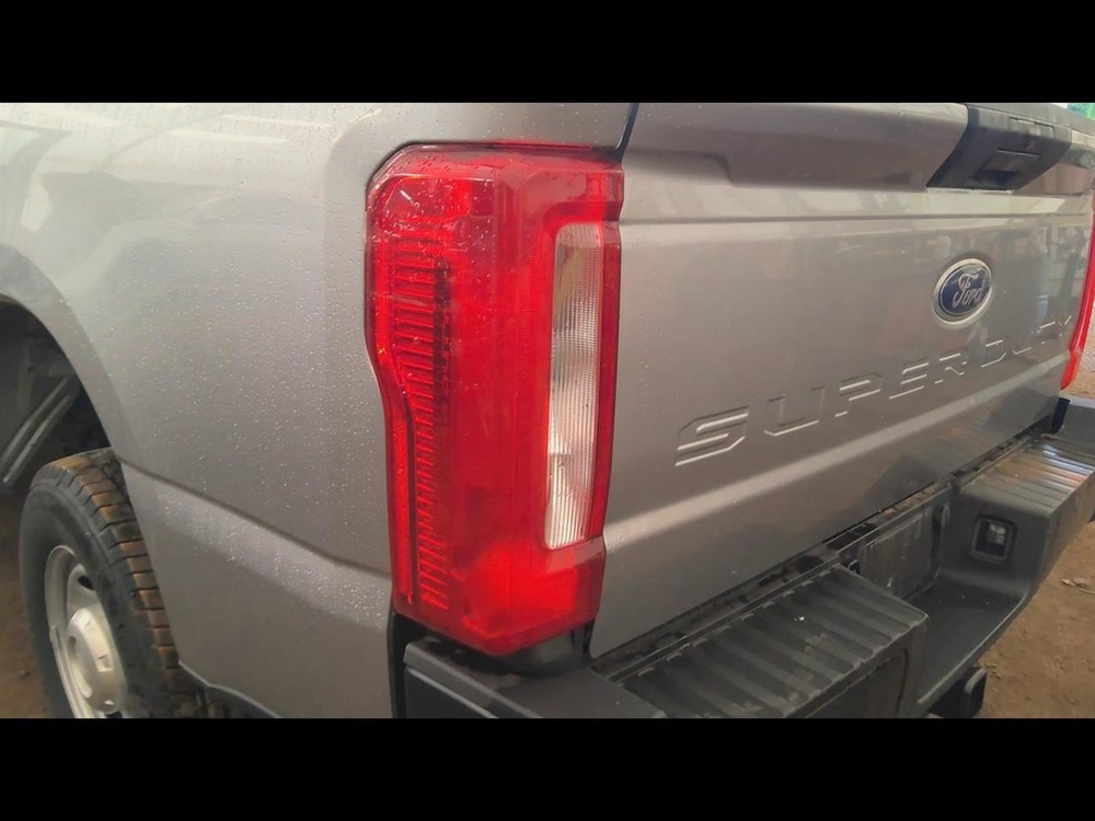 Driver Tail Light Incandescent Fits 23 FORD F250SD PICKUP 6643684