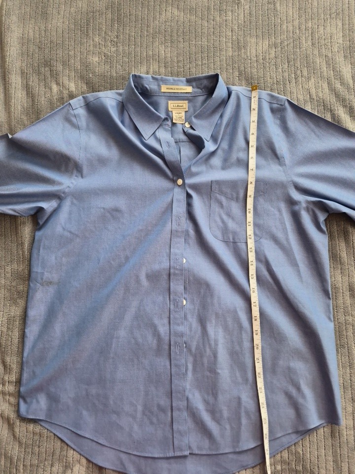 LL Bean Womens Size L Wrinkle Resist Long Sleeve Button Down Work Shirt Blue