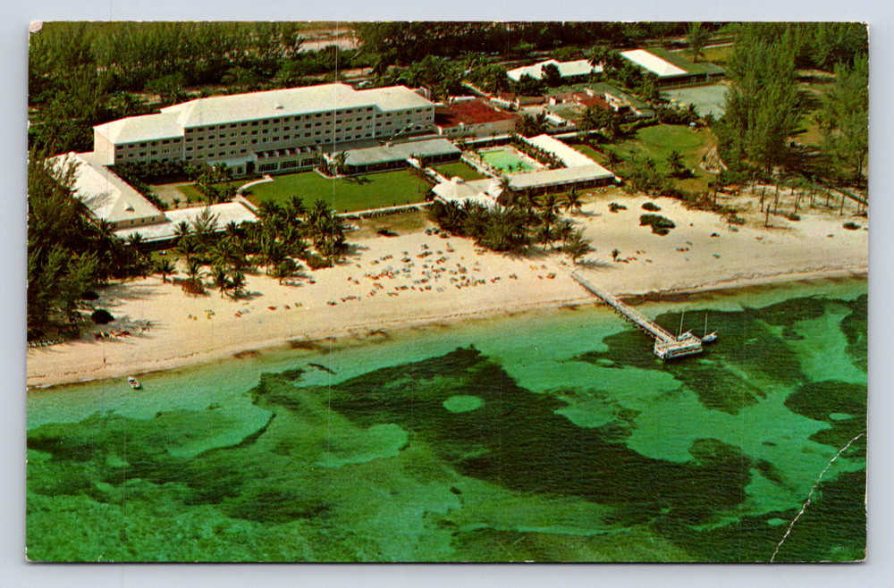 Vintage Postcard Emerald Beach Hotel Nassau Bahamas
