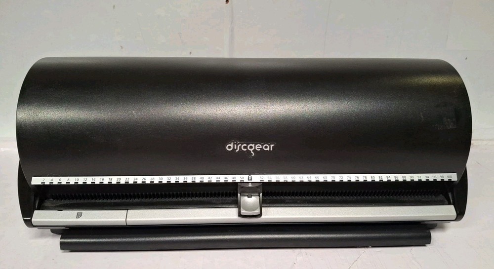 DiscGear Selector 100 CD DVD Blu-Ray Storage Case in Black